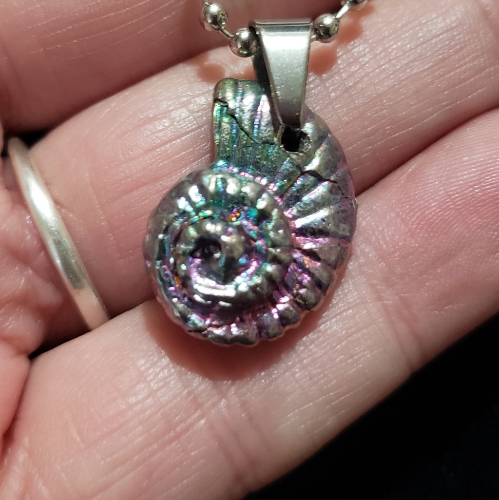 Bismuth Shell Pendant Necklace
